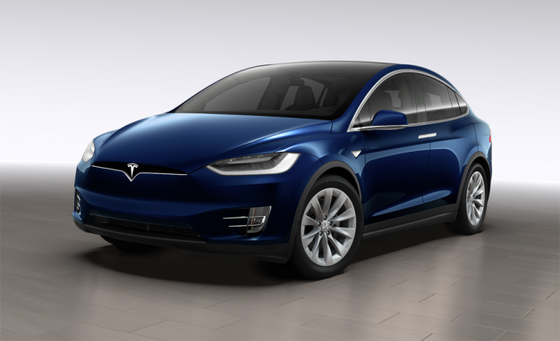 Tesla Launches Lower-Priced Model X 60D – News – Car and Driver