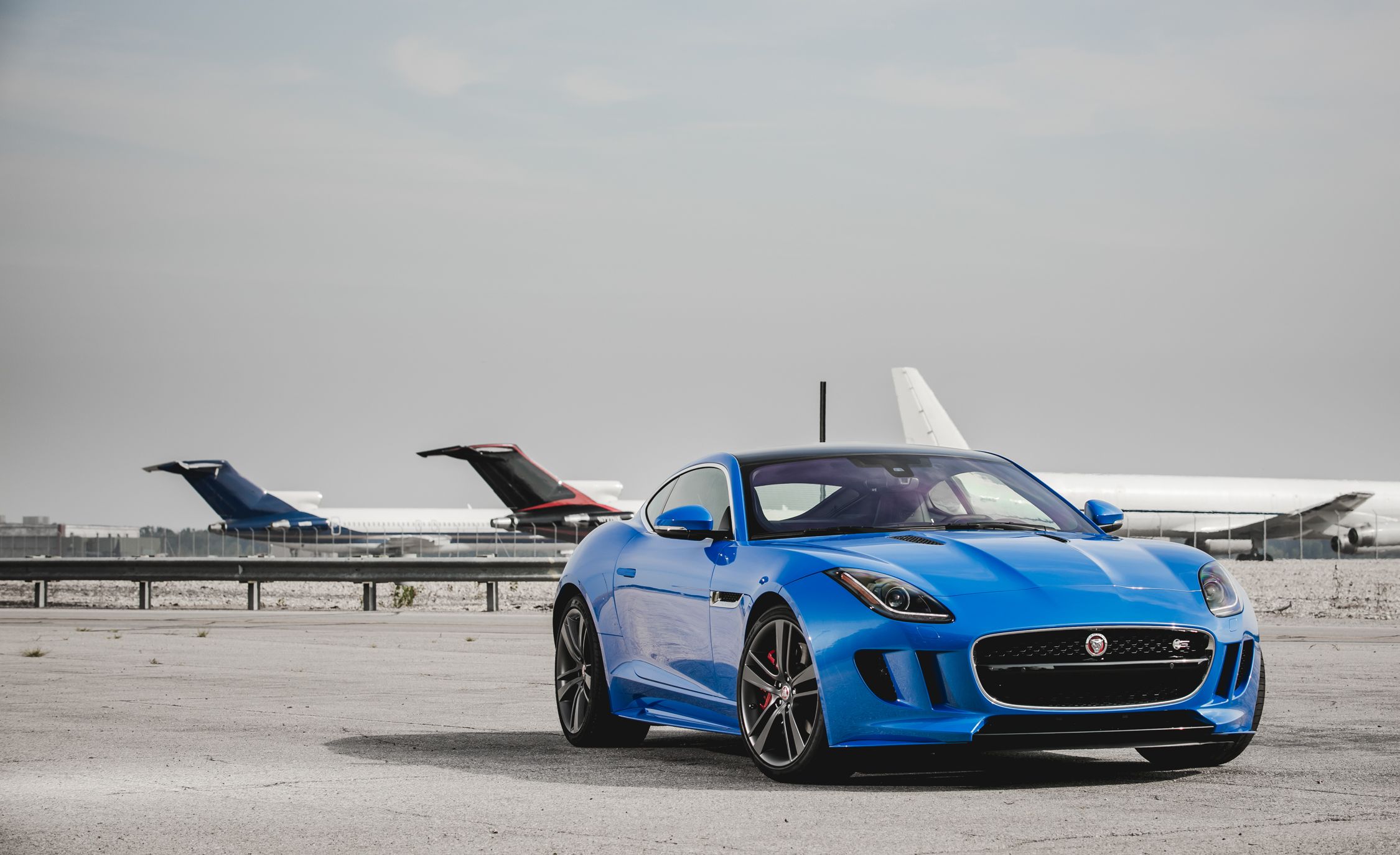La Jaguar F-TYPE sera encore plus sexy pour 2021 - Guide Auto
