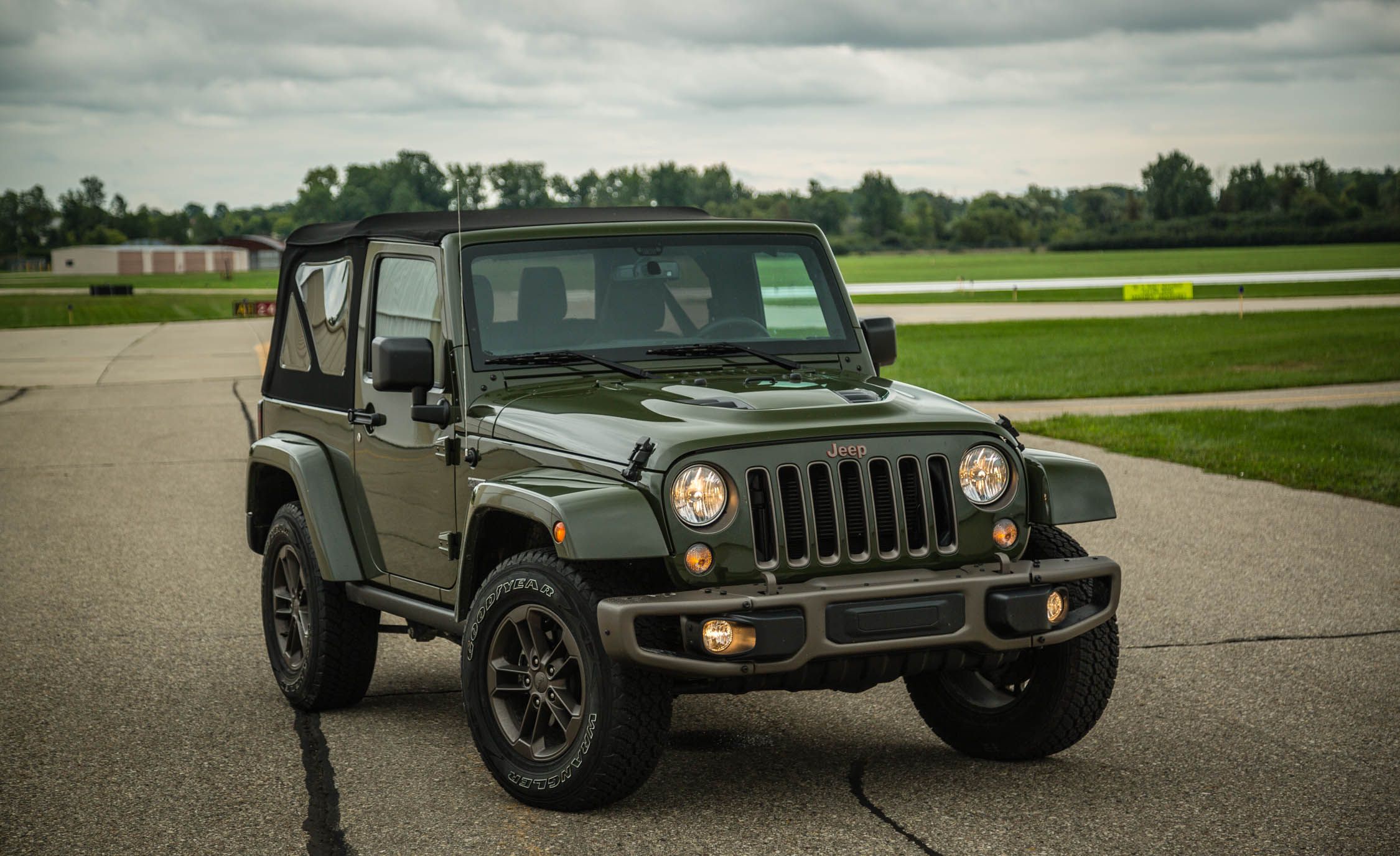 Total 47+ imagen 75th edition jeep wrangler