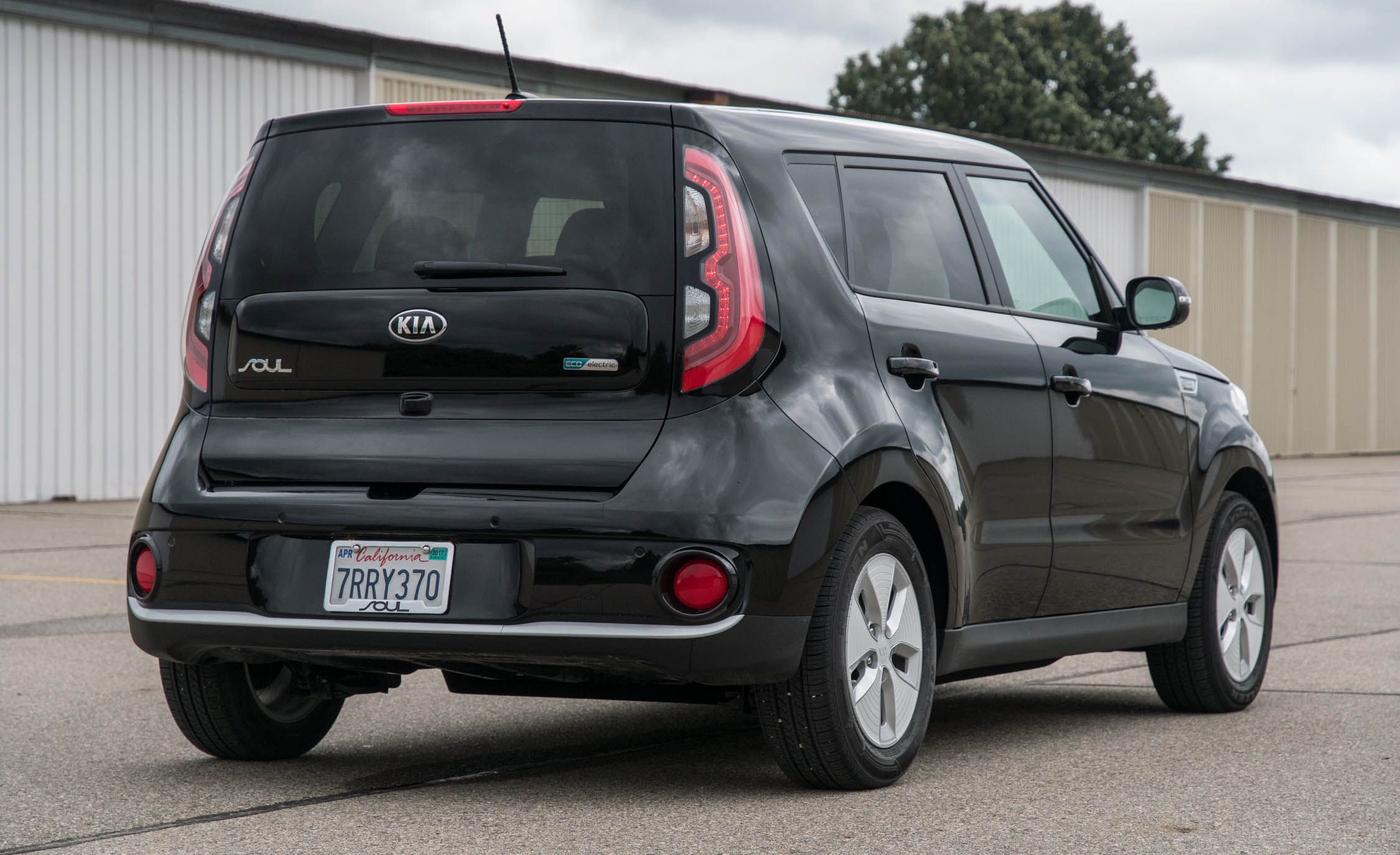 2020 Kia Soul Ev Reviews Price Photos And Specs 2020 Kia Soul Ev Reviews Price Photos And Specs Car Driver