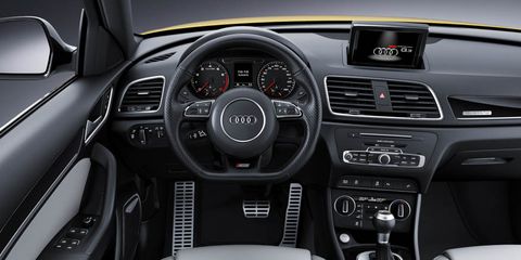 Steering part, Automotive design, Product, Steering wheel, Automotive mirror, Center console, Car, Vehicle audio, White, Technology, 