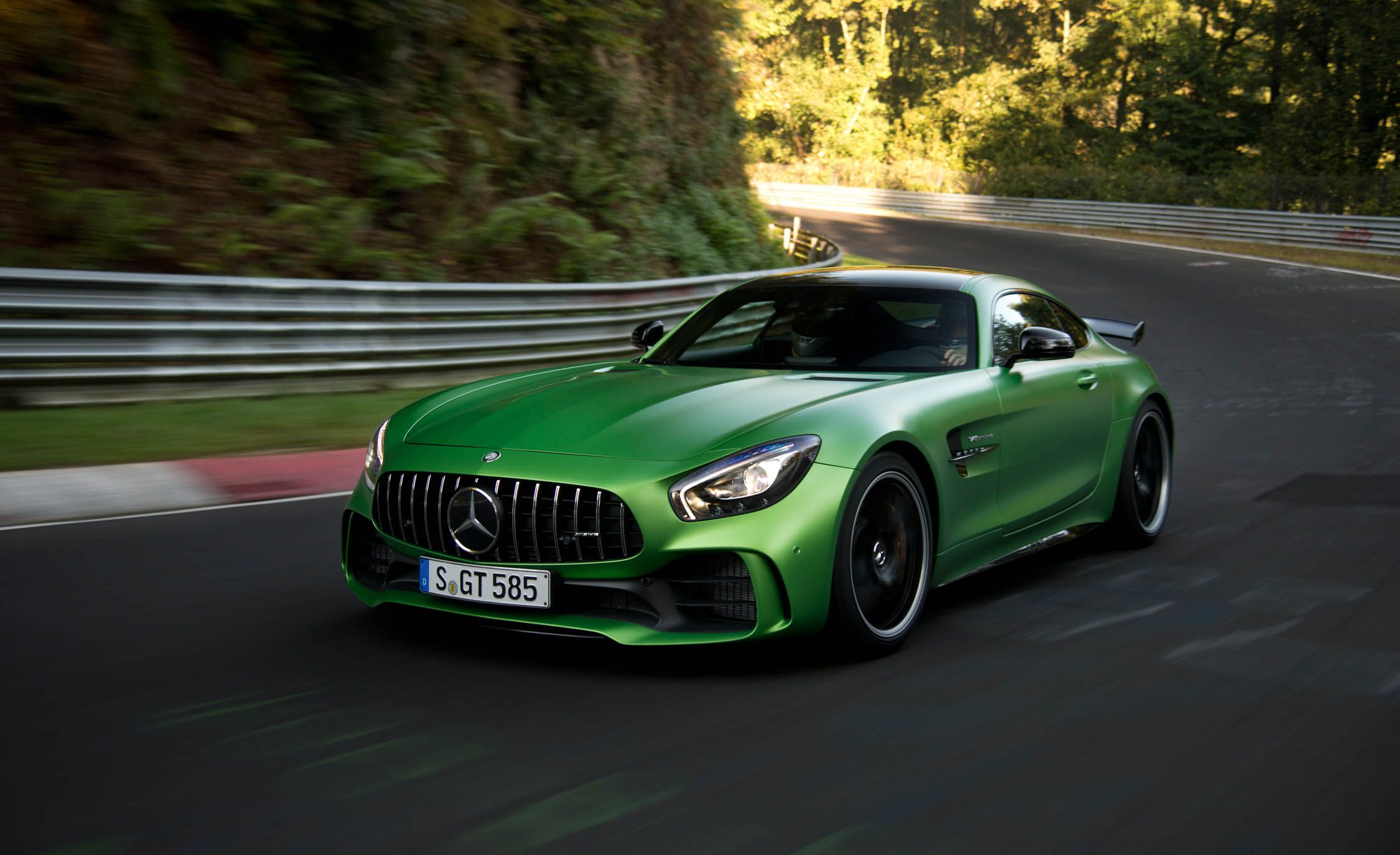 Mercedes Benz AMG gt s 2017