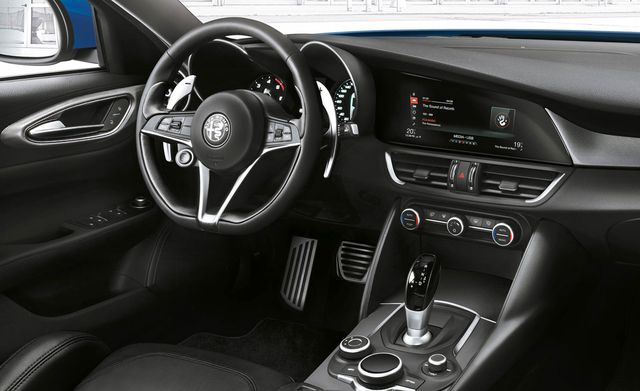Alfa Romeo Giulietta Interior Layout and Technology