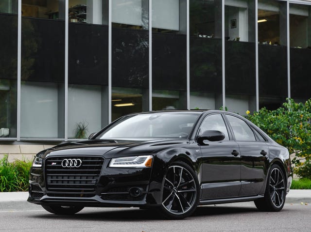 Tire, Automotive design, Alloy wheel, Vehicle, Rim, Grille, Automotive parking light, Headlamp, Automotive lighting, Car, tire, automotive design, alloy wheel, vehicle, rim, grille, automotive parking light, headlamp, automotive lighting, car,