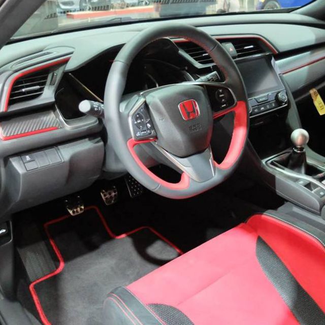 Look At The 17 Honda Civic Type R Prototype Interior News Car And Driver