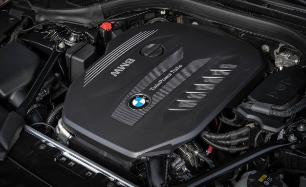 2017 BMW 530i xDrive Luxury Line turbocharged 3.0-liter inline-6 diesel engine