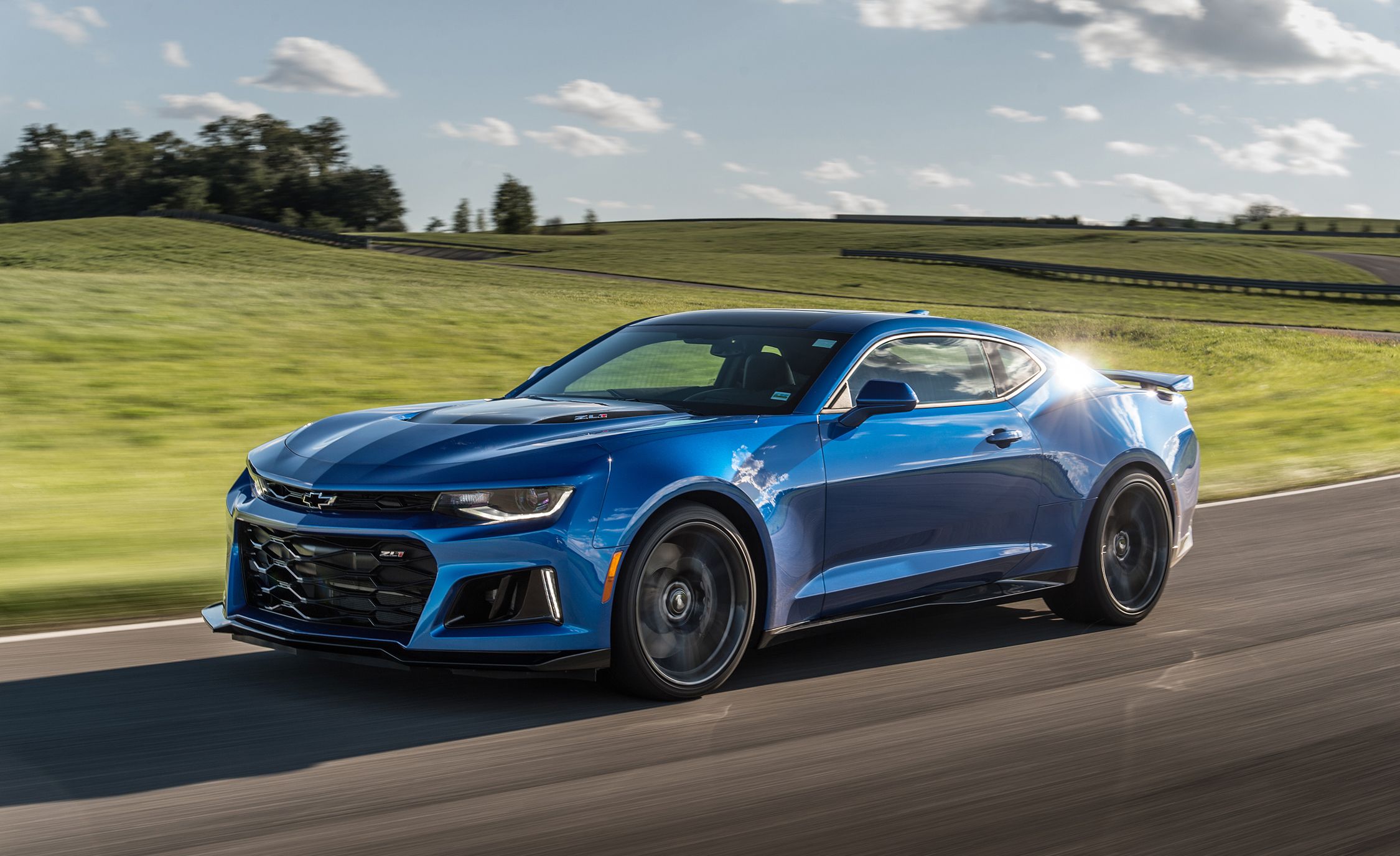 2018 Chevrolet Camaro Zl1 Review, Pricing, And Specs