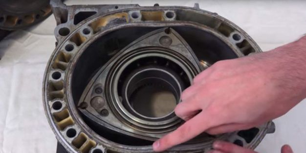 This Video Shows How a Four-Rotor Wankel Engine Works 