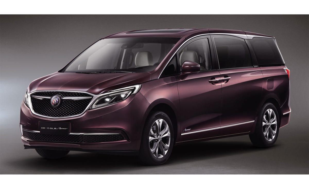 Buick's Chinese GL8 Minivan Debuts under 