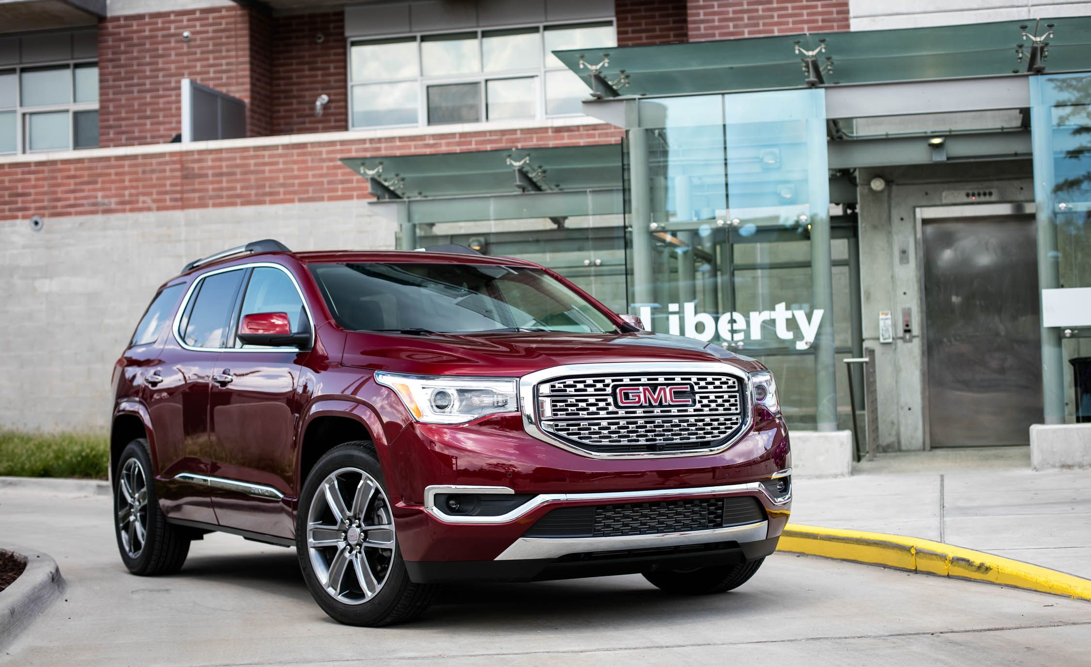 First Drive: 2017 GMC Acadia