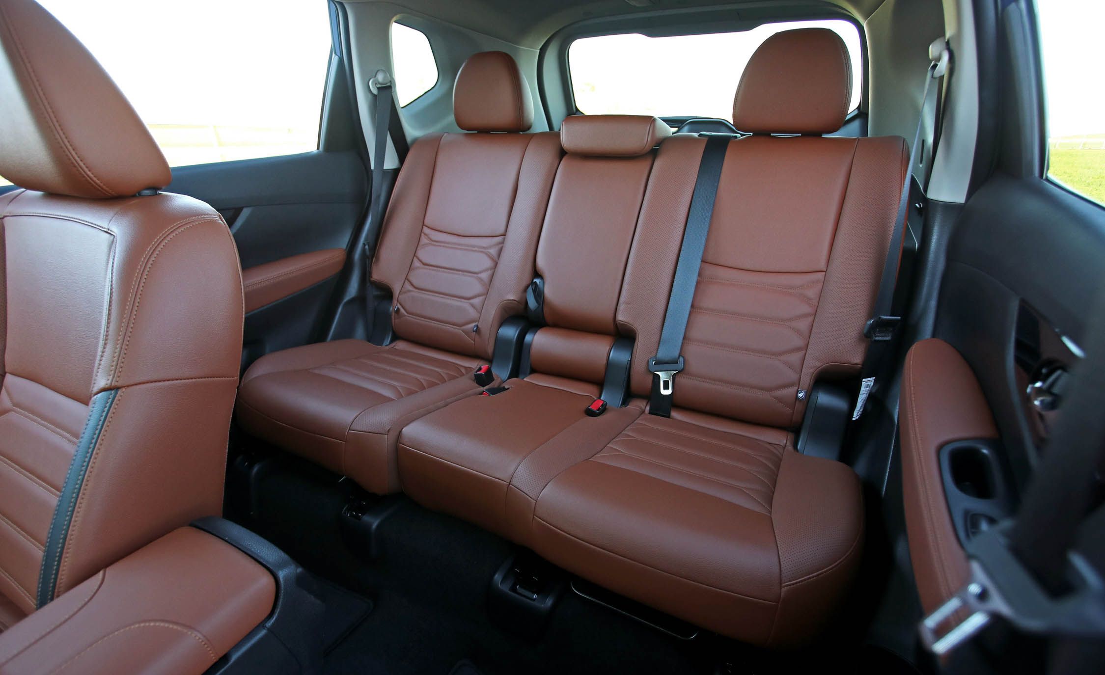 2019 Nissan Rogue Reviews Price Photos And Specs 2019 Nissan Rogue Reviews Price Photos And Specs Car Driver