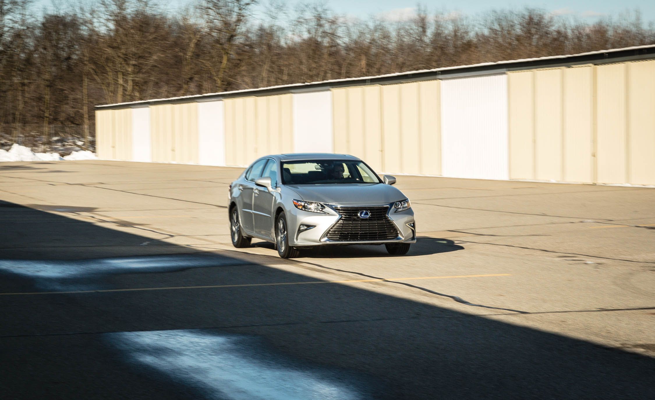 2017 Lexus ES300h Hybrid Tested!