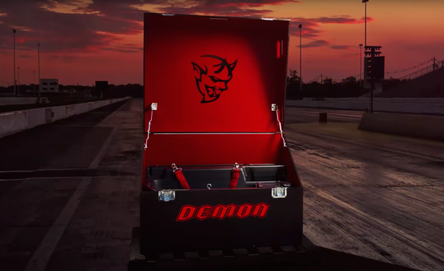 Dodge Challenger SRT Demon Box