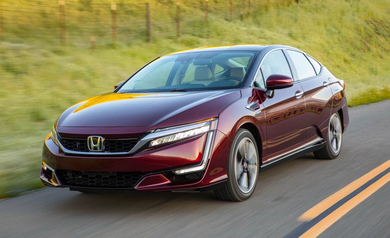 2017 Honda Clarity Review, Pricing, and Specs