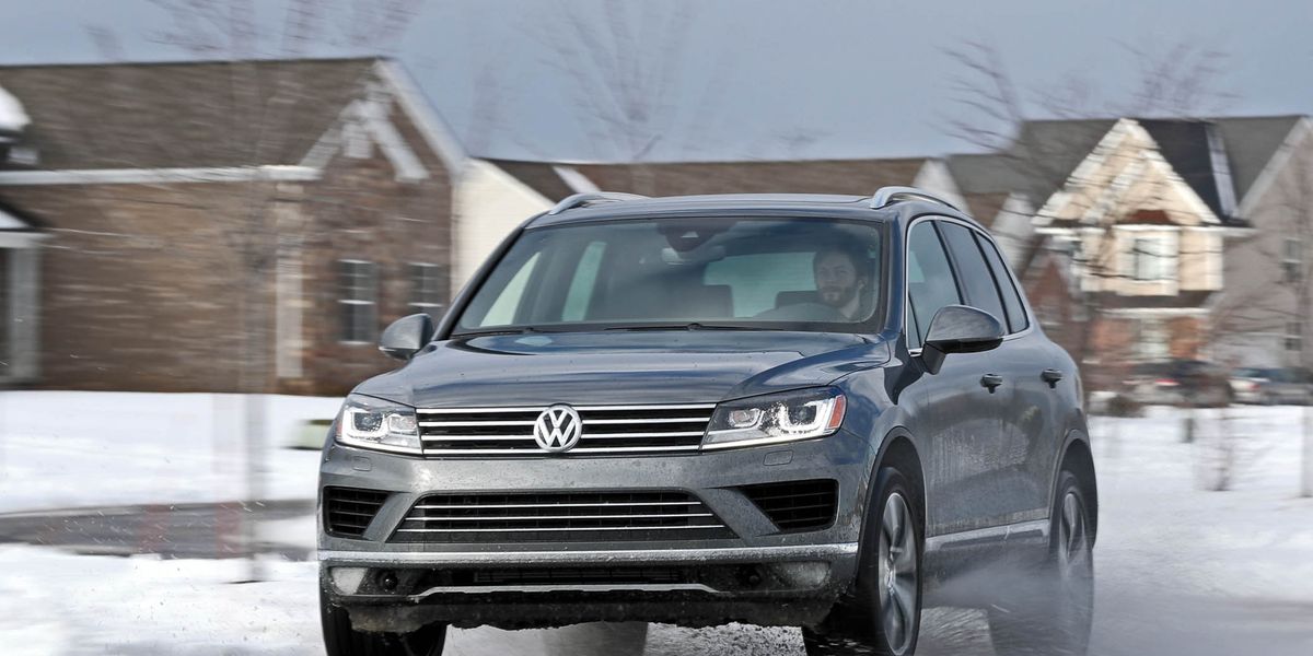 2017 Volkswagen Touareg Tested: Great Aspirations