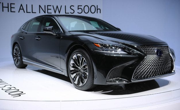 New Lexus LS500h Hybrid Debuts, Looks for Improved Efficiency and ...