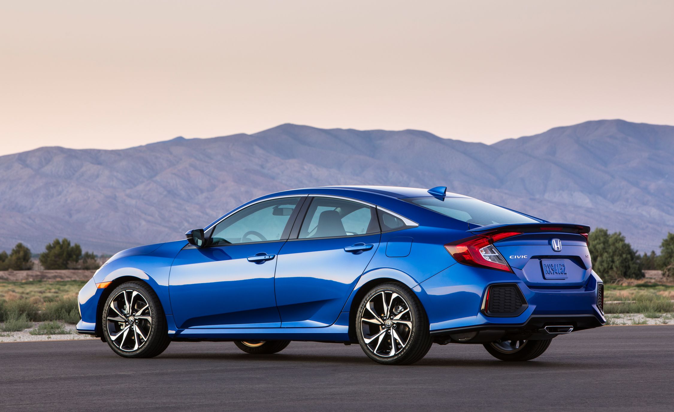2017 Honda Si Review, Pricing, and Specs