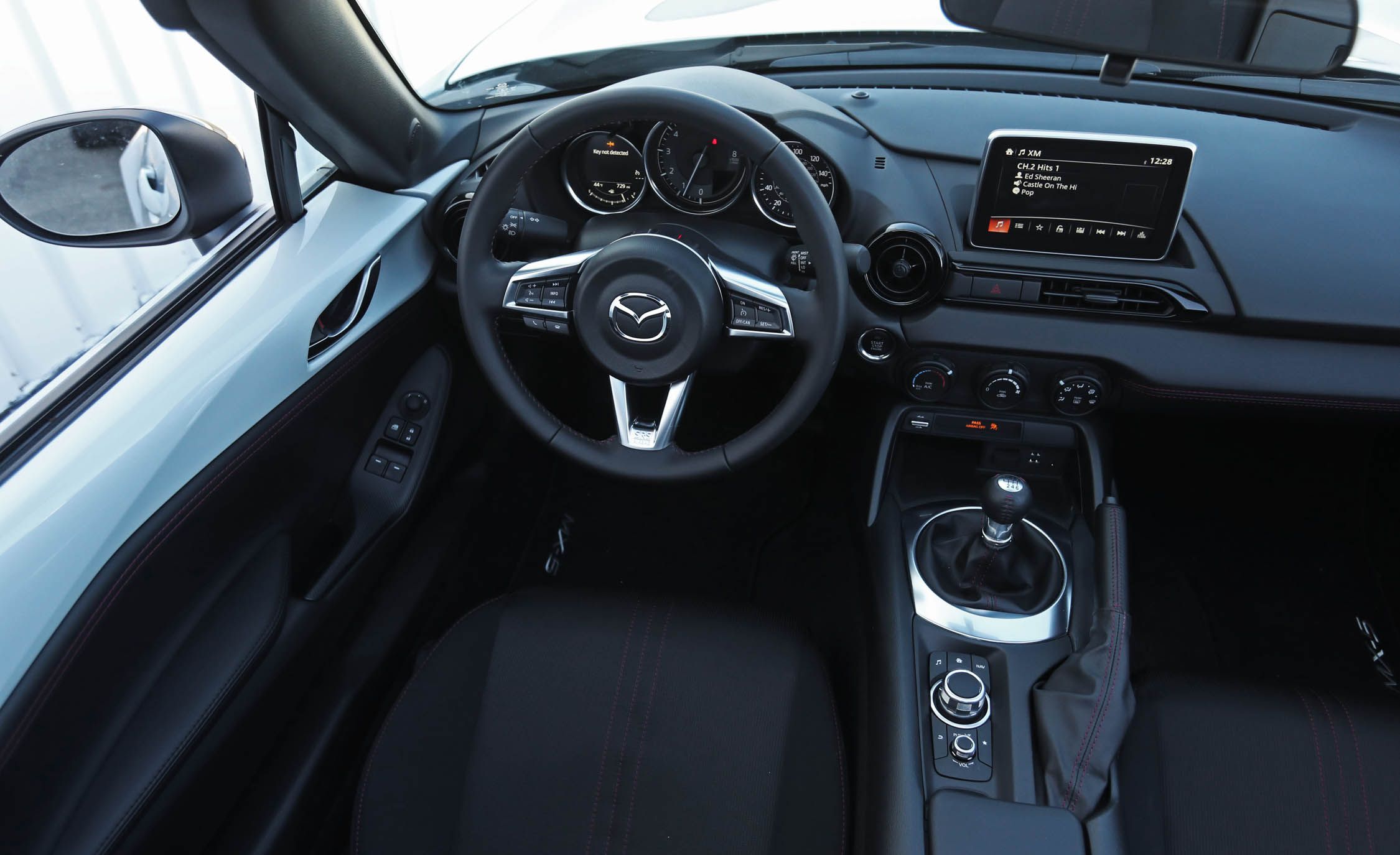 Mazda MX-5 2017: Mieux que parfaite - Guide Auto