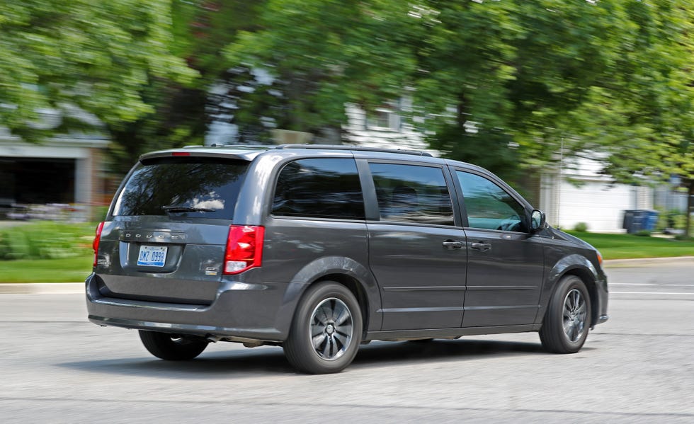 2018 Dodge Grand Caravan Review, Pricing, and Specs