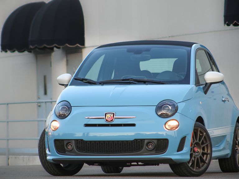2017 Fiat 500 Review, Pricing, and Specs