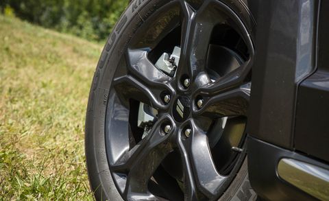 Alloy wheel, Wheel, Tire, Rim, Automotive tire, Auto part, Vehicle, Automotive wheel system, Spoke, Car, 