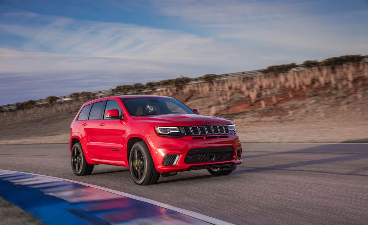 2018 Jeep Grand Cherokee SRT / Trackhawk Review, Pricing, and Specs