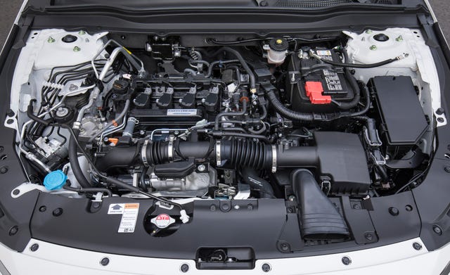 Двигатель аккорд. Honda Accord 2019 мотор. Мотор Хонда Аккорд 10. Honda Accord 2018 мотор. Accord 2020 двигатель.