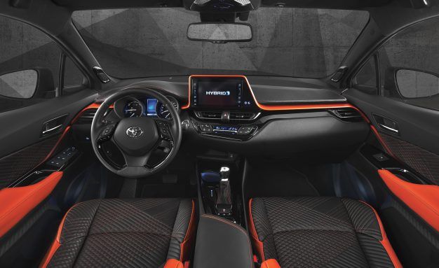 Toyota C-HR Hy-Power concept