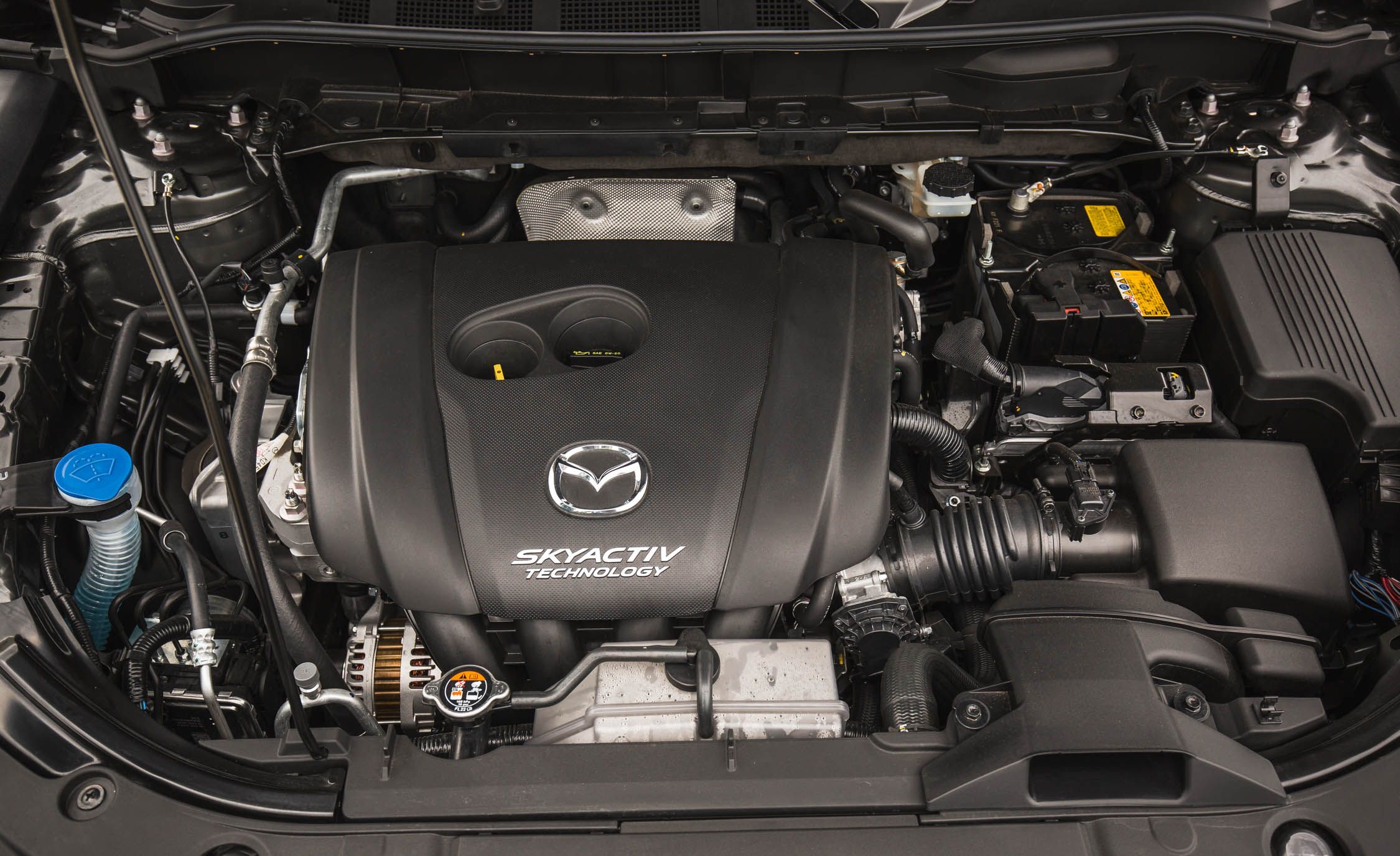 Моторы мазда сх 5. Mazda cx5 engines. Двигатель Мазда СХ-5 2.0. Двигатель Мазда СХ 5. Двигатель Мазда cx5.