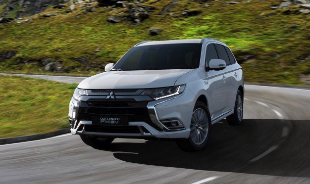 2019 Mitsubishi Outlander PHEV Gets Powertrain Tweaks | News | Car