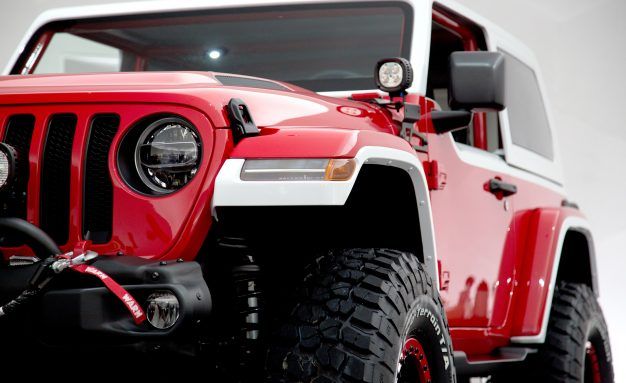 Jeep's Jeepster Concept Is a Wrangler JL with '60s Retro Style | News | Car  and Driver