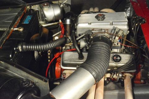 Cheetah 327 V8 with Rochester fuel-injection