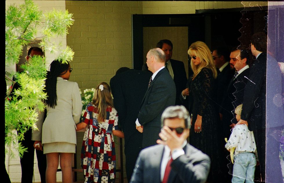 O.J. Simpson and children at Nicole Brown Simpson's Funeral