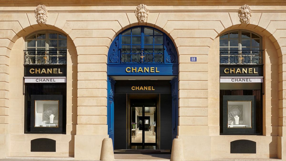 preview for CHANEL_18_PLACE_VENDOME_