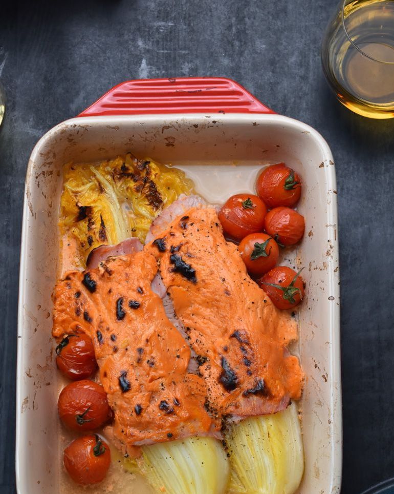 白菜とロースハムのトマトマスカルポーネグラタン