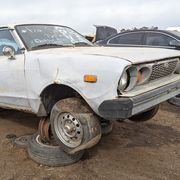 1975 datsun b210 in colorado junkyard