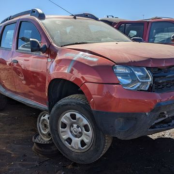2017 renault duster in colorado junkyard