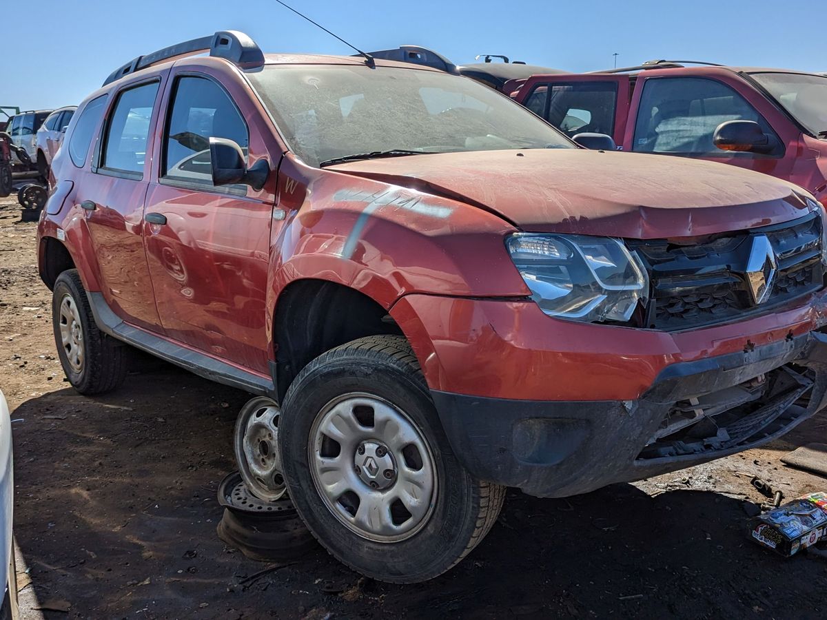 https://hips.hearstapps.com/hmg-prod/images/00-2017-renault-duster-in-colorado-junkyard-photo-by-murilee-martin-646cdf804385e.jpg?crop=0.7502222222222221xw:1xh;center,top&resize=1200:*