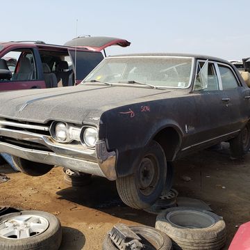 1967 oldsmobile cutlass town sedan in denver junkyard