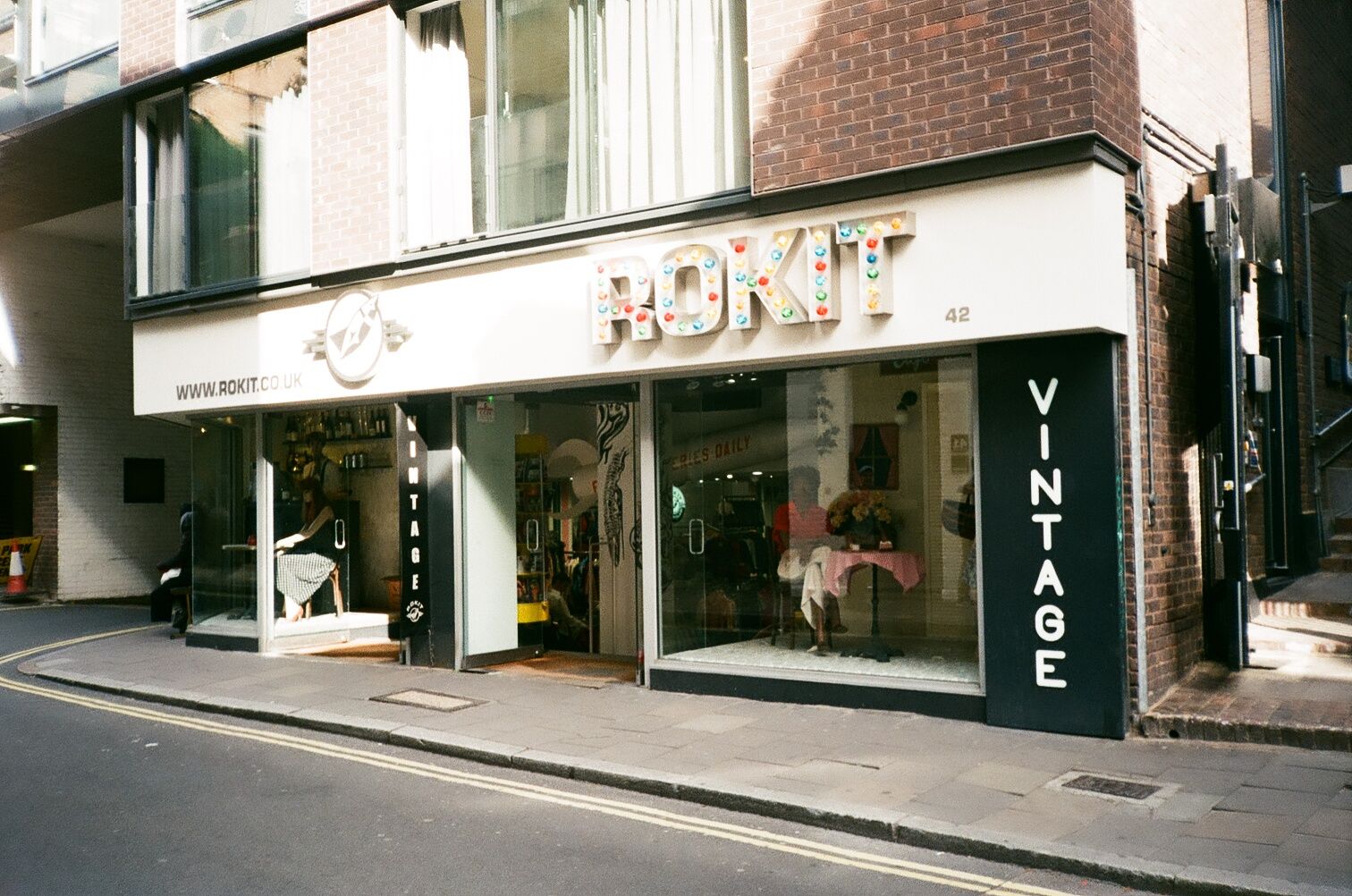 Rokit vintage clearance shop