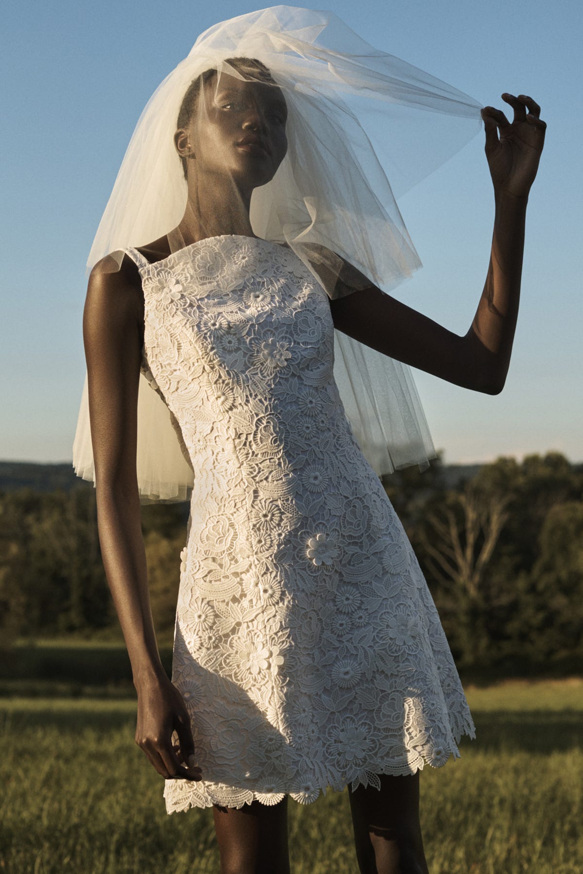 Carolina herrera short wedding dress hotsell