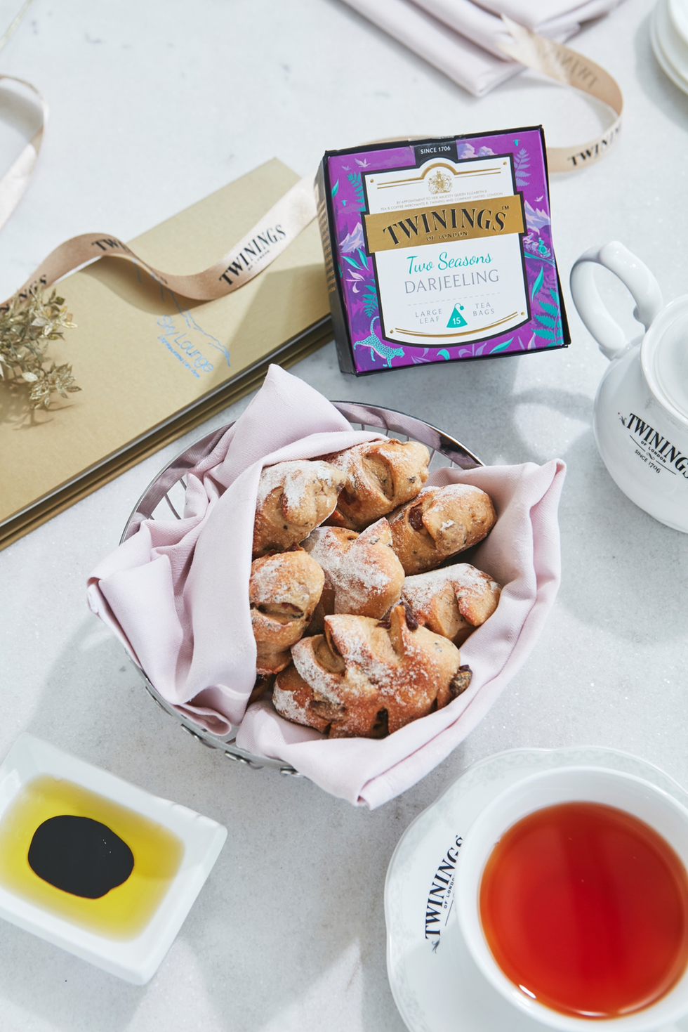 雲月舫在今年秋天推出以「英國皇室御用唐寧茶twinings」為靈感的菜單，成就在地食材、低碳足跡的綠色饗宴！