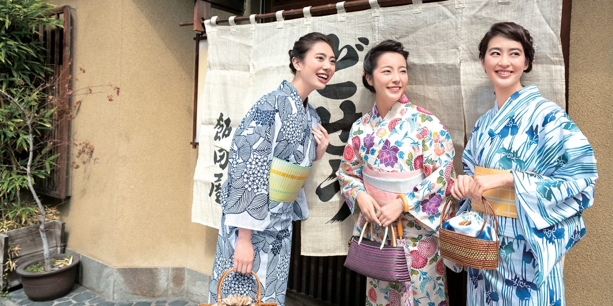 浴衣ジェンヌ 浴衣5点セット 綿麻素材 オフホワイトに紺の格子に花 