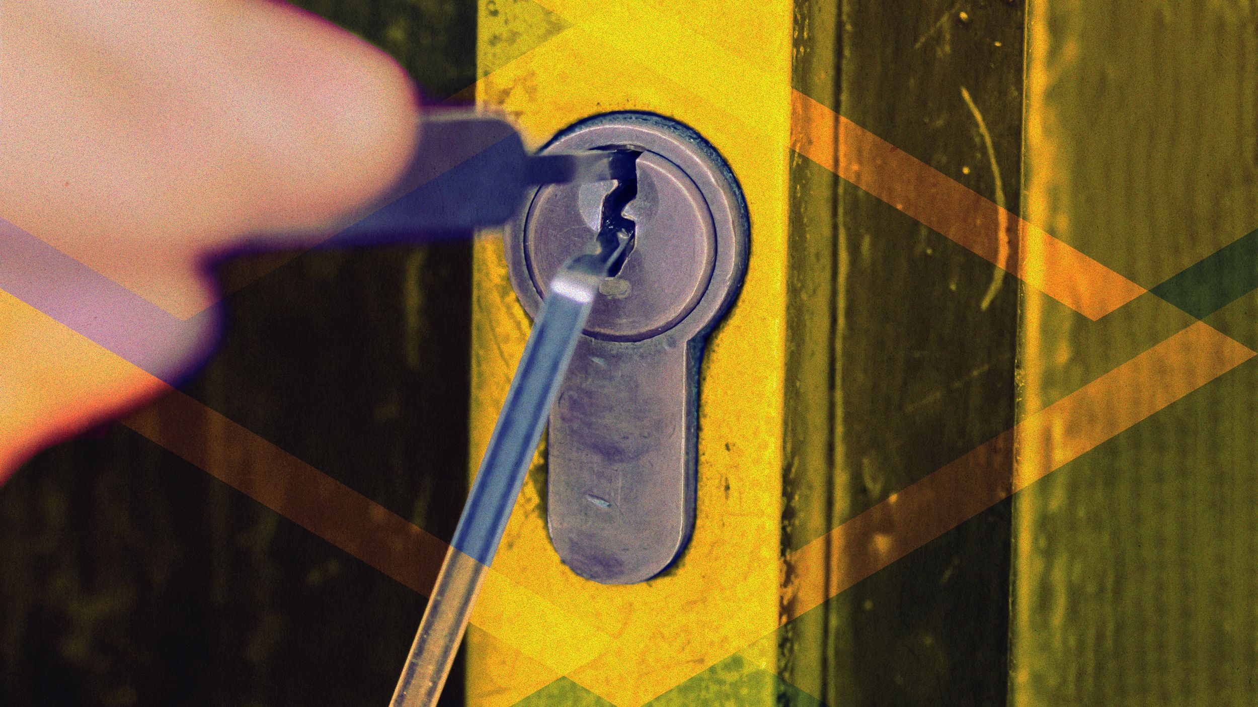 Beginner Lockpicking: How-to, what tools to use, legality and more –  SubtleDigs