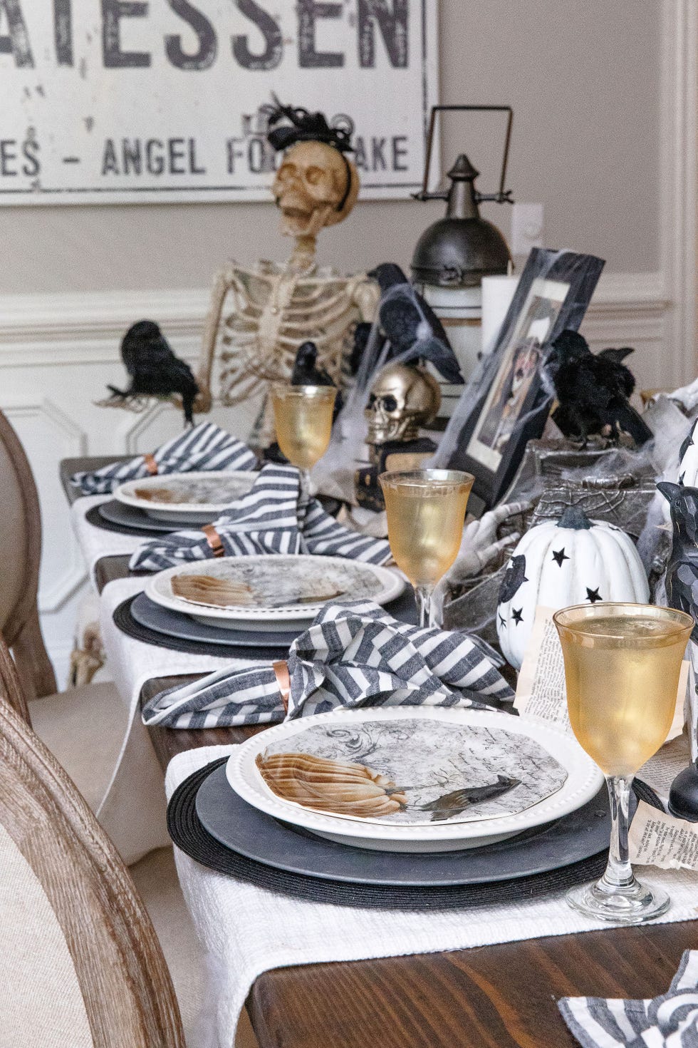 This Edgar Allen Poe-Themed Tablescape Is Perfect for Halloween