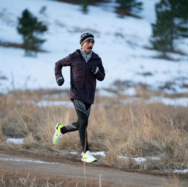 Cold Weather Running Gear 101: How to dress for running in the cold winter  months