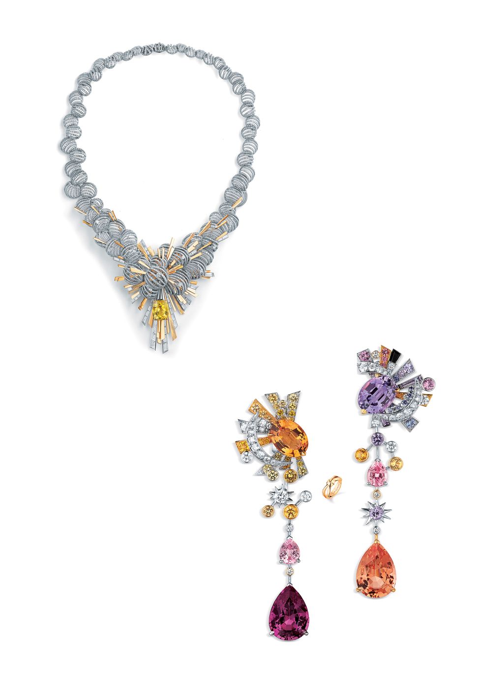 Jewellery, Body jewelry, Fashion accessory, Necklace, Gemstone, Amethyst, Chain, Diamond, Crystal, 