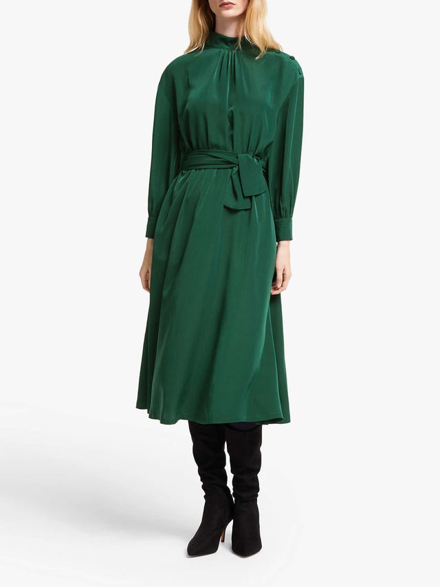 green dress