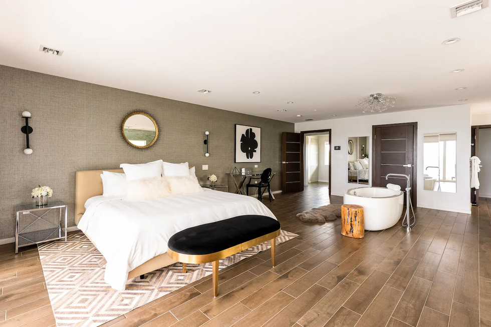 airbnb　高級　ラグジュアリー　リスティング　宿