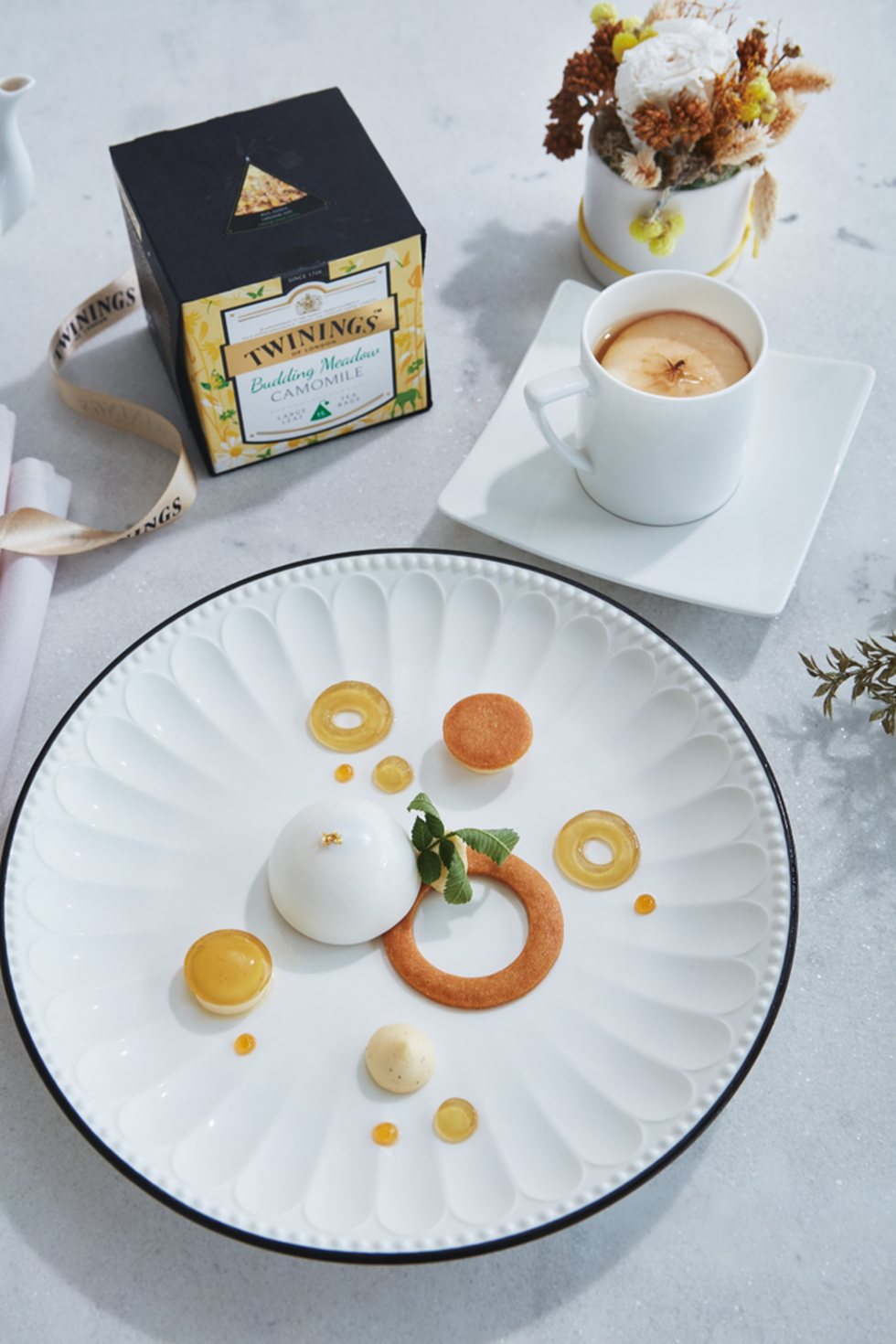 雲月舫在今年秋天推出以「英國皇室御用唐寧茶twinings」為靈感的菜單，成就在地食材、低碳足跡的綠色饗宴！